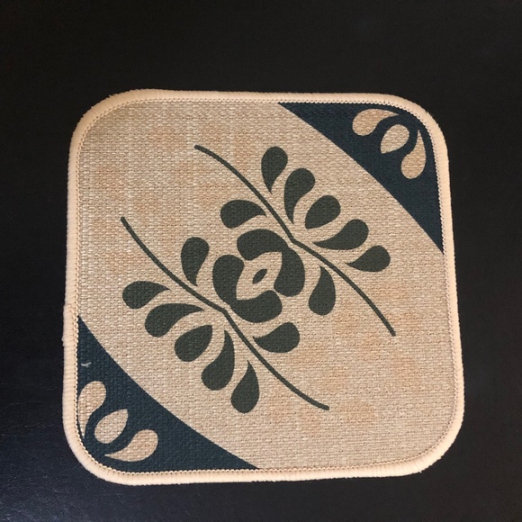 Floral mouse pad New 8x8 inches black and tan - Picture 1 of 2